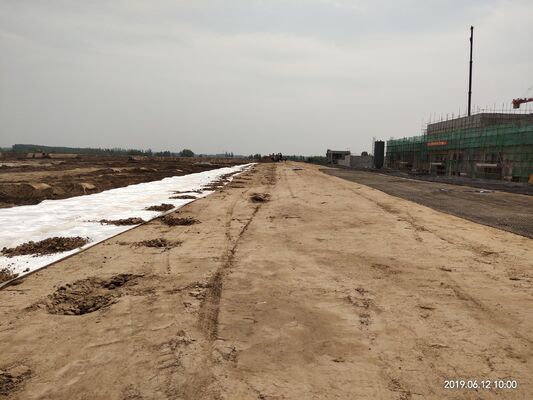 सफेद पॉलीएस्टर पॉलीप्रोपाइलीन उच्च तन्यता शक्ति के तार अधिकतम स्थायित्व और लंबे समय तक चलने वाले प्रदर्शन के लिए डिज़ाइन किए गए