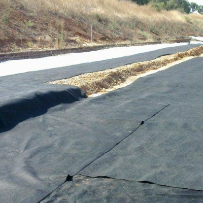 बागान और बागान के मार्गों के लिए काले गैर बुना भू-तहकारी खरपतवार बाधा कपड़े