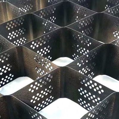 वेल्डिंग स्पेस 330 मिमी एचडीपीई जियोसेल चिकनी बनावट वाली या शहद के छिलके के प्रकार की सतह के साथ जीबी मानक को पूरा करना